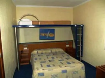 Vip Hotel Plus Encamp 3*,